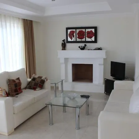 Villa Emerald 9, Large 3 Bed, 3 Ensuite