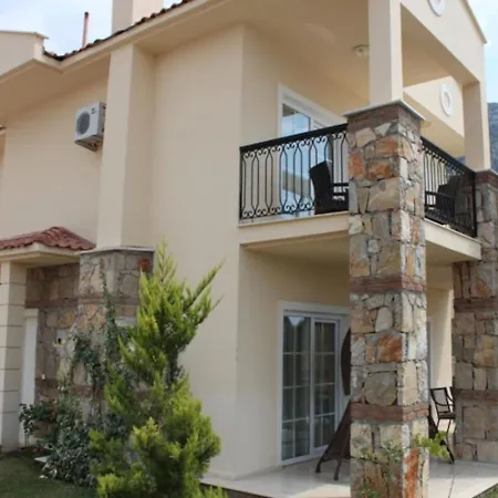Emerald 9, Large 3 Bed, 3 Ensuite